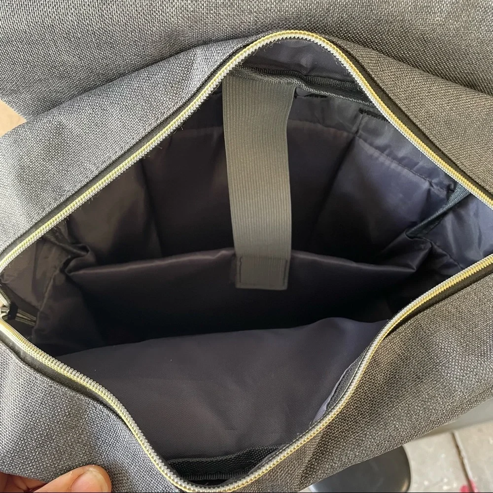 Tech Friendly Backpack - Picture 4 of 6